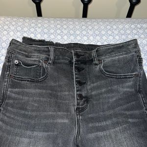Women’s buttons fly jeans